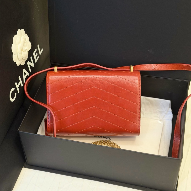 香奈兒Chanel漢堡系列紅金V紋信封包 24開-4