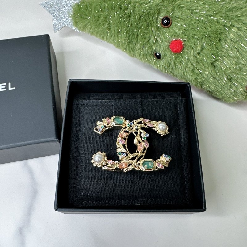 CHANEL 全新彩色寶石胸針-0