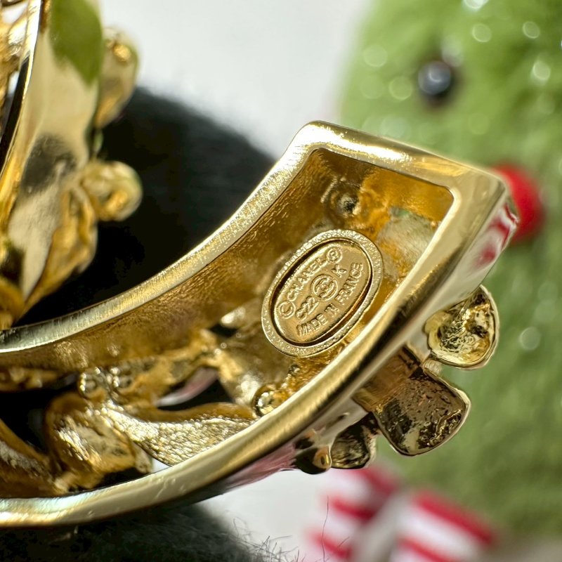 CHANEL 全新彩色寶石胸針-4