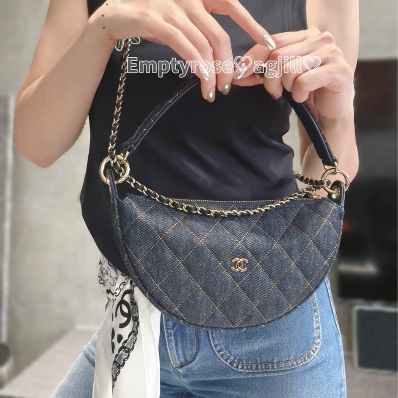 Chanel 牛仔外縫彎月hobo bag.雙鏈Handle 🌙全新品 飯盒包-4