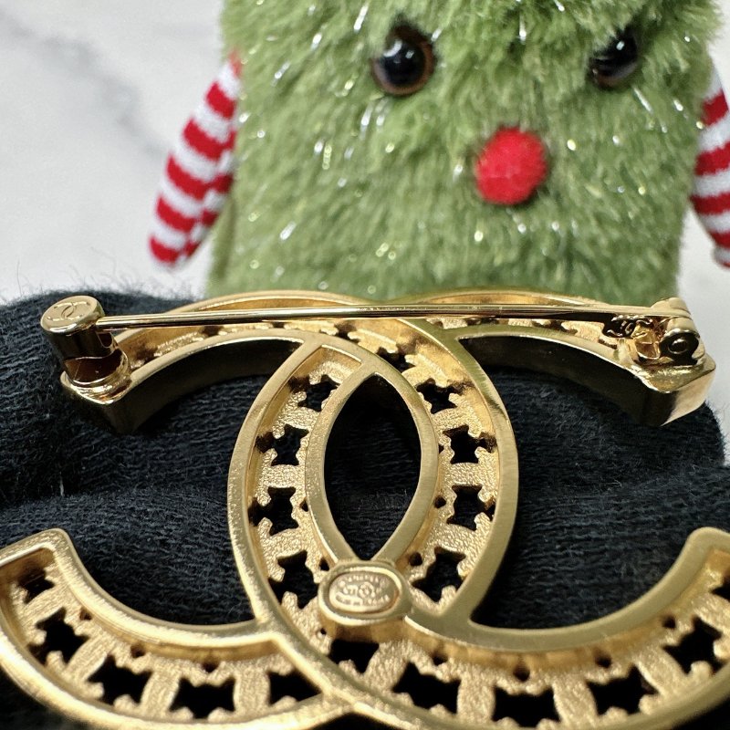 CHANEL 全新雙C logo胸針-6