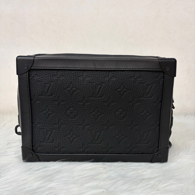 LV M53288 Soft Trunk黑色 壓紋 牛皮 軟箱 皮革 方箱 斜背包-3