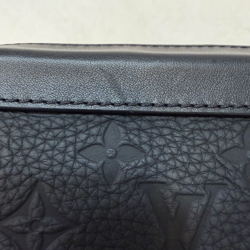 LV M53288 Soft Trunk黑色 壓紋 牛皮 軟箱 皮革 方箱 斜背包-16