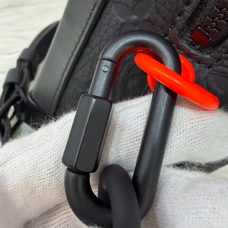 LV M53288 Soft Trunk黑色 壓紋 牛皮 軟箱 皮革 方箱 斜背包-25