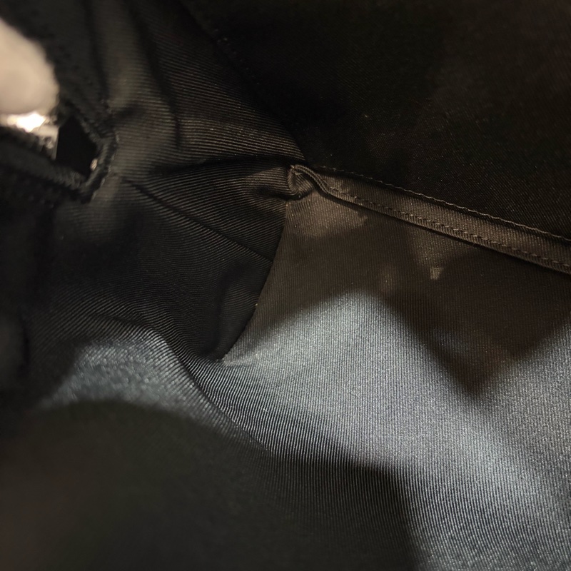 LV M53288 Soft Trunk黑色 壓紋 牛皮 軟箱 皮革 方箱 斜背包-28