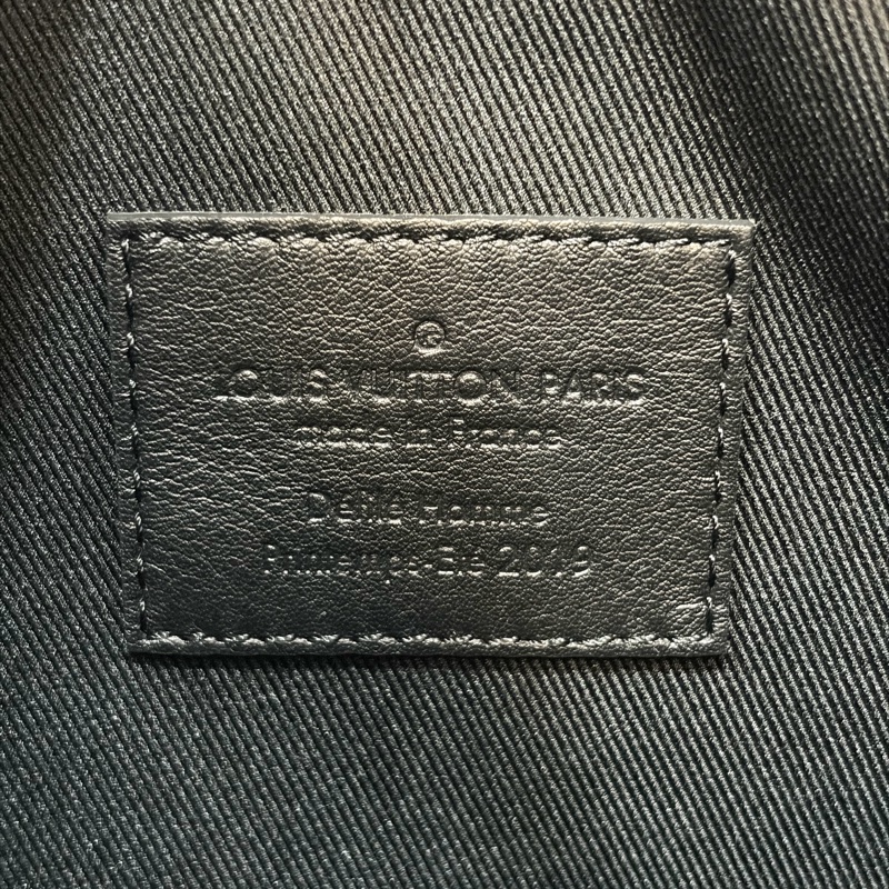 LV M53288 Soft Trunk黑色 壓紋 牛皮 軟箱 皮革 方箱 斜背包-30