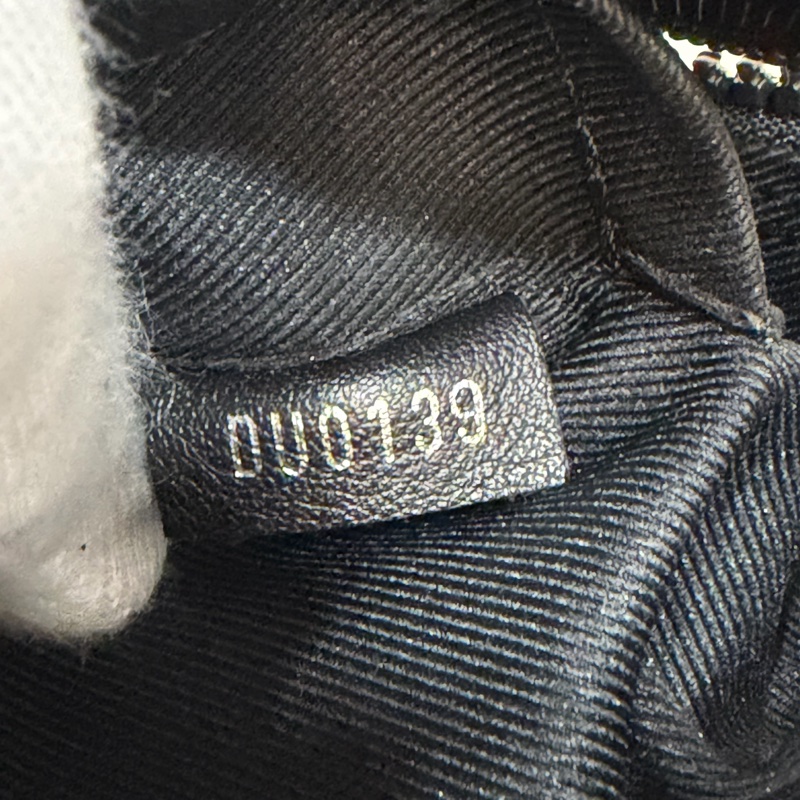 LV M53288 Soft Trunk黑色 壓紋 牛皮 軟箱 皮革 方箱 斜背包-31