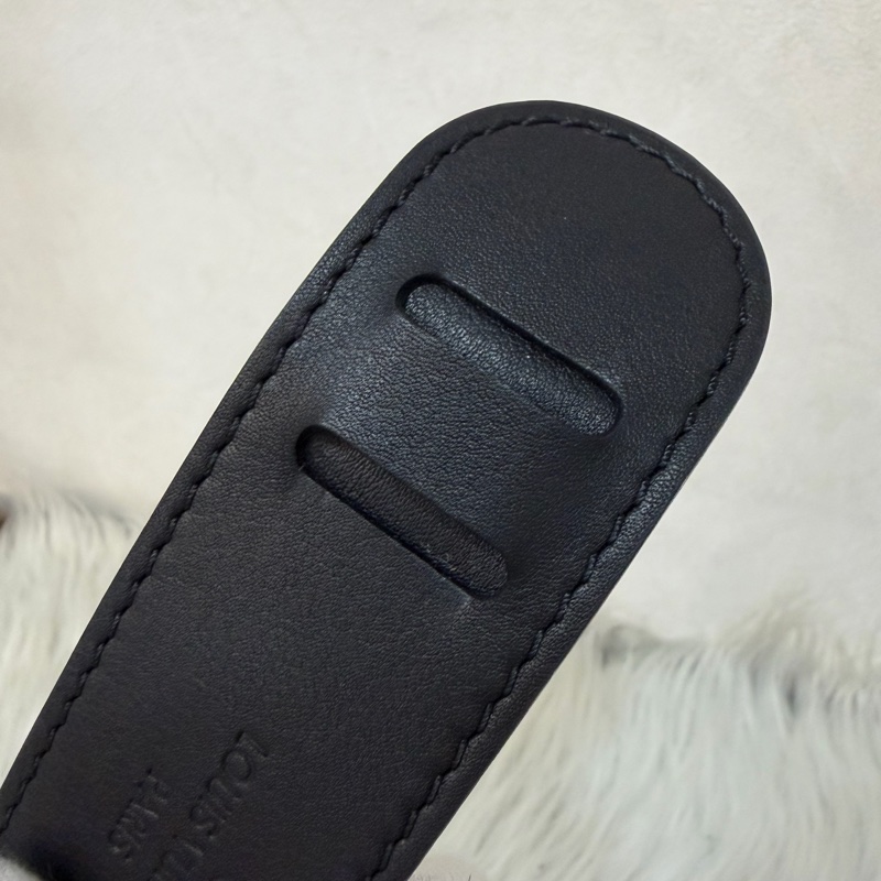 LV M53288 Soft Trunk黑色 壓紋 牛皮 軟箱 皮革 方箱 斜背包-39