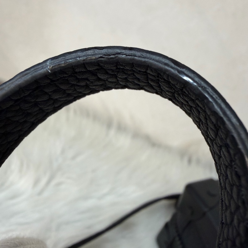 LV M53288 Soft Trunk黑色 壓紋 牛皮 軟箱 皮革 方箱 斜背包-59