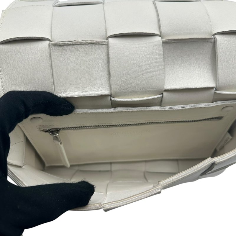 【美收精品】BOTTEGA VENETA 白色肩背包 C-344【隔月月中將轉賣至日本 上架期限30天】-4