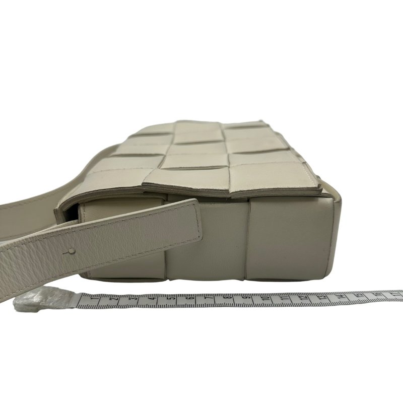 【美收精品】BOTTEGA VENETA 白色肩背包 C-344【隔月月中將轉賣至日本 上架期限30天】-8