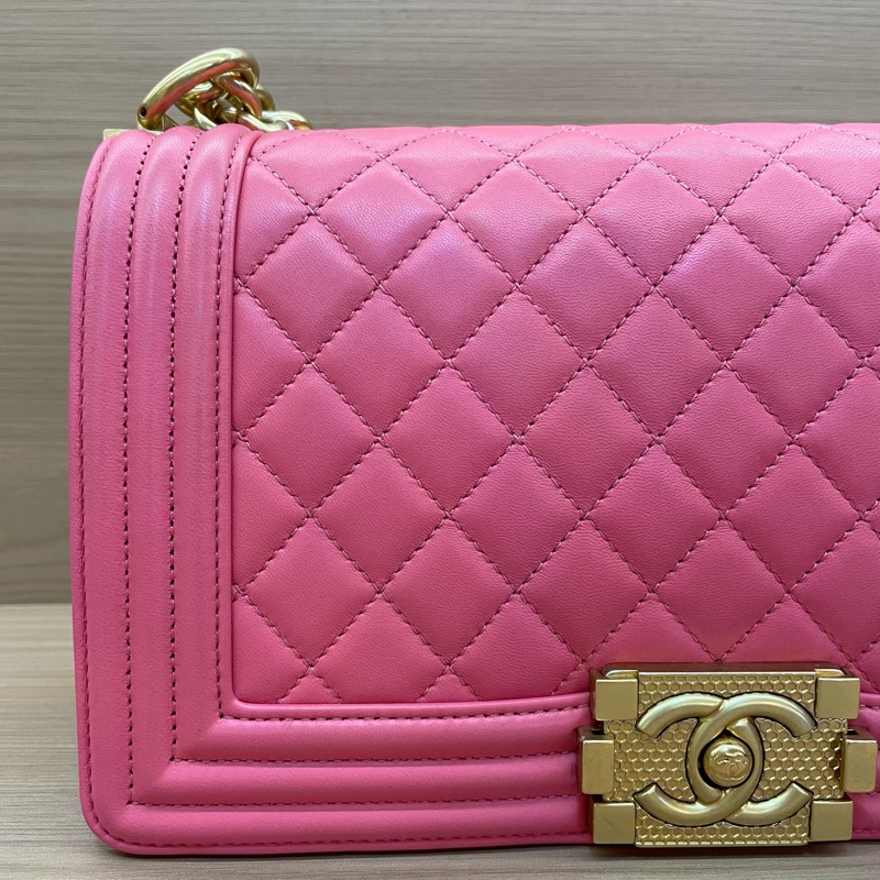 NO:D14 chanel 香奈儿  玫粉 LEBOY 2017年 23開 复古金扣 牛皮中號  單肩斜挎鏈條包 有塵袋 無卡無盒子尺寸底長25*高14*寬8*-8