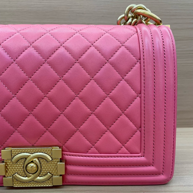 NO:D14 chanel 香奈儿  玫粉 LEBOY 2017年 23開 复古金扣 牛皮中號  單肩斜挎鏈條包 有塵袋 無卡無盒子尺寸底長25*高14*寬8*-9