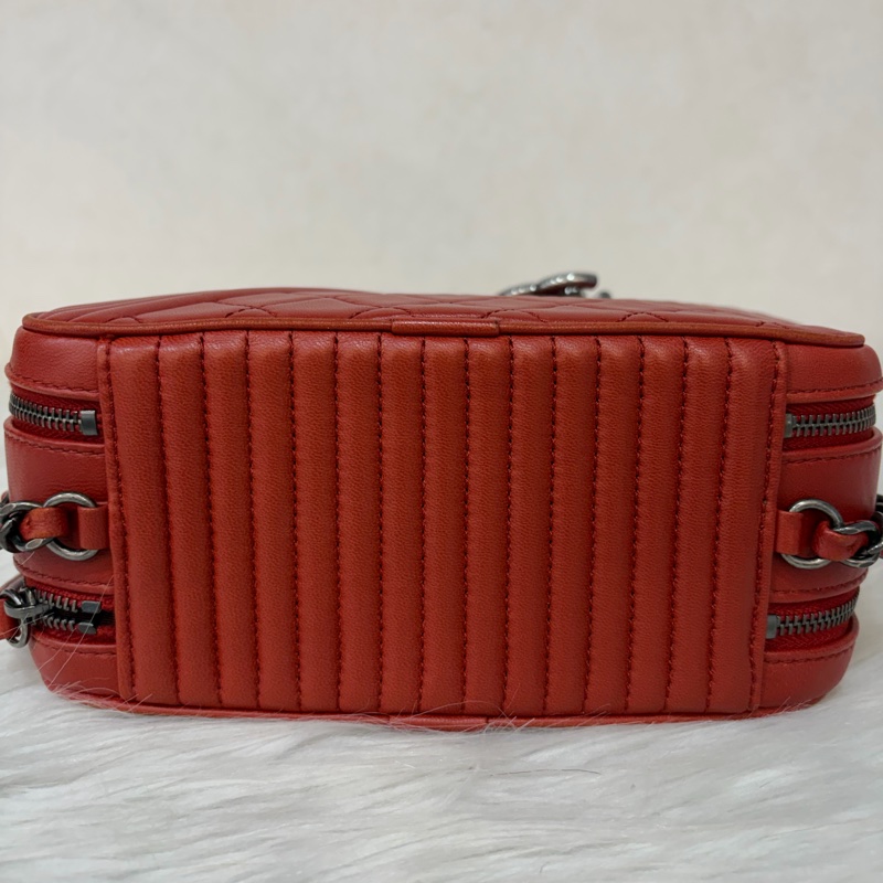 CHANEL BOY CAMERA COCO 19 紅色 暗紅 牛皮 復古銀鍊 相機包肩背包手機包斜背包拉鍊包-4