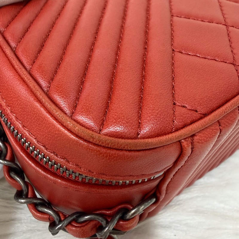 CHANEL BOY CAMERA COCO 19 紅色 暗紅 牛皮 復古銀鍊 相機包肩背包手機包斜背包拉鍊包-5