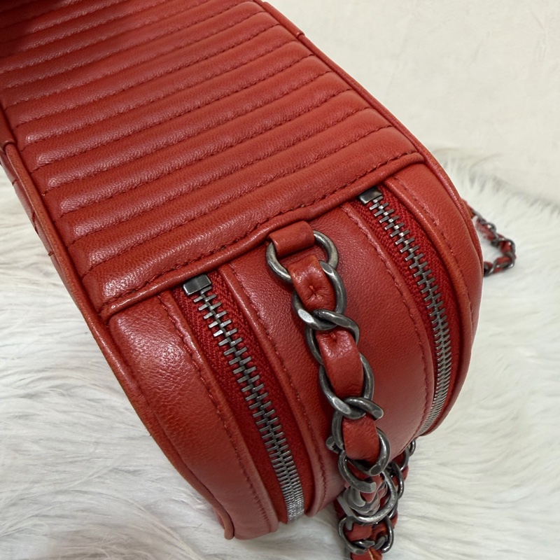 CHANEL BOY CAMERA COCO 19 紅色 暗紅 牛皮 復古銀鍊 相機包肩背包手機包斜背包拉鍊包-9