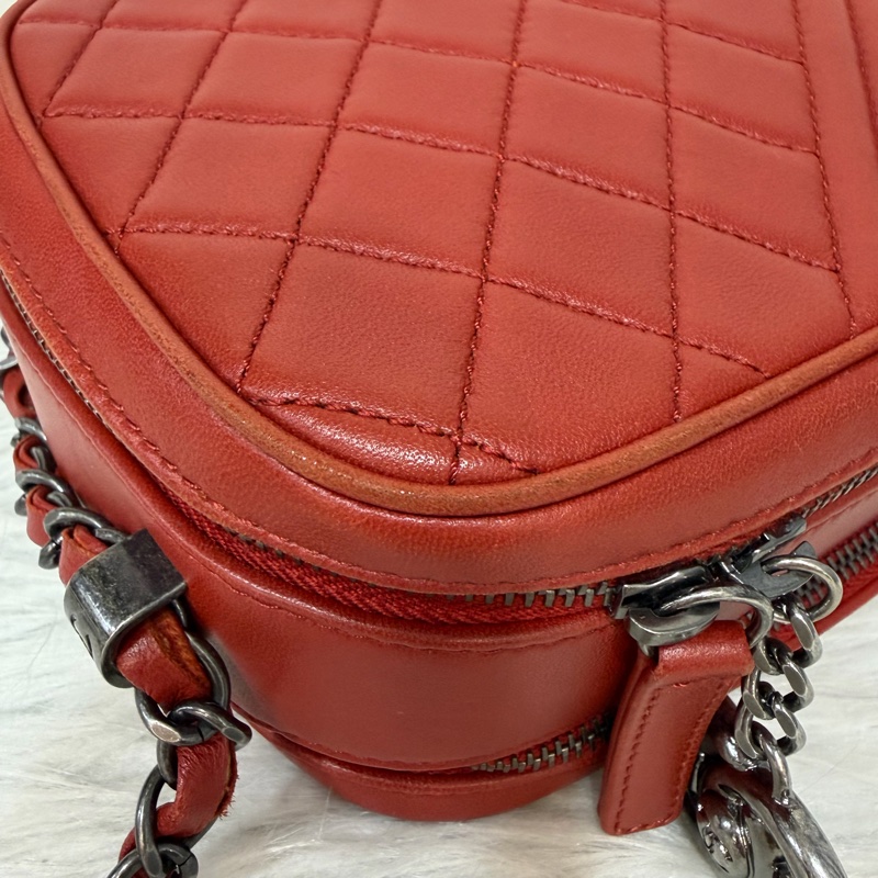 CHANEL BOY CAMERA COCO 19 紅色 暗紅 牛皮 復古銀鍊 相機包肩背包手機包斜背包拉鍊包-15