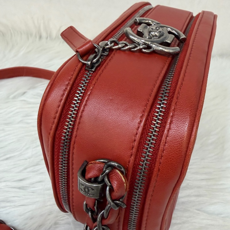 CHANEL BOY CAMERA COCO 19 紅色 暗紅 牛皮 復古銀鍊 相機包肩背包手機包斜背包拉鍊包-16