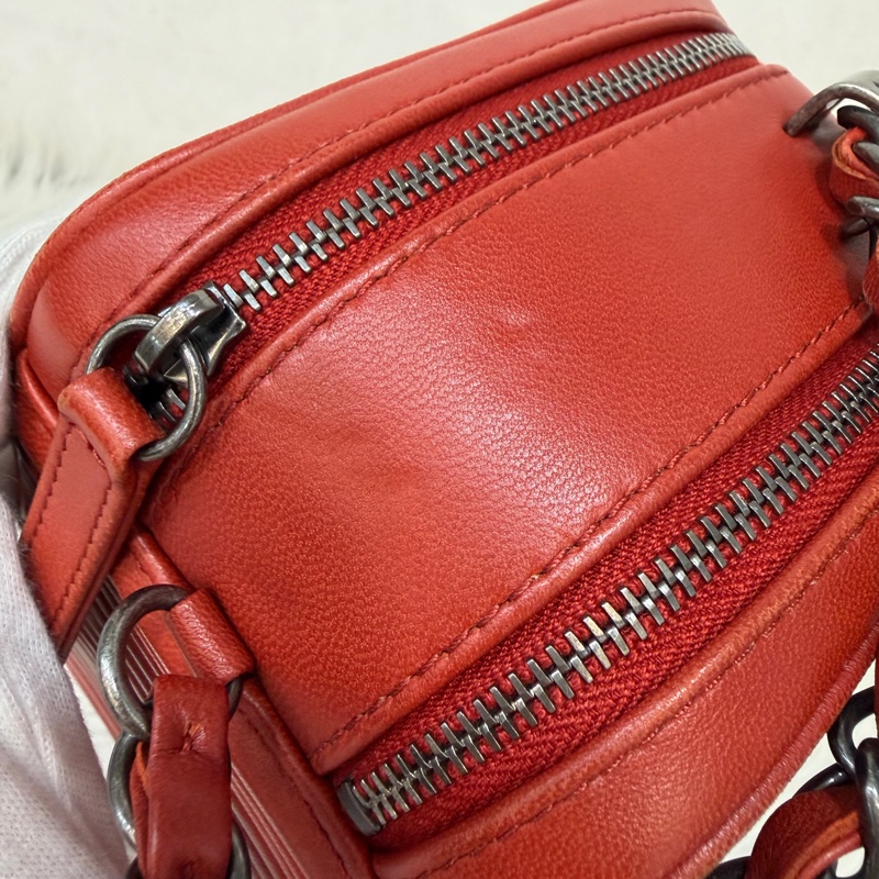 CHANEL BOY CAMERA COCO 19 紅色 暗紅 牛皮 復古銀鍊 相機包肩背包手機包斜背包拉鍊包-21