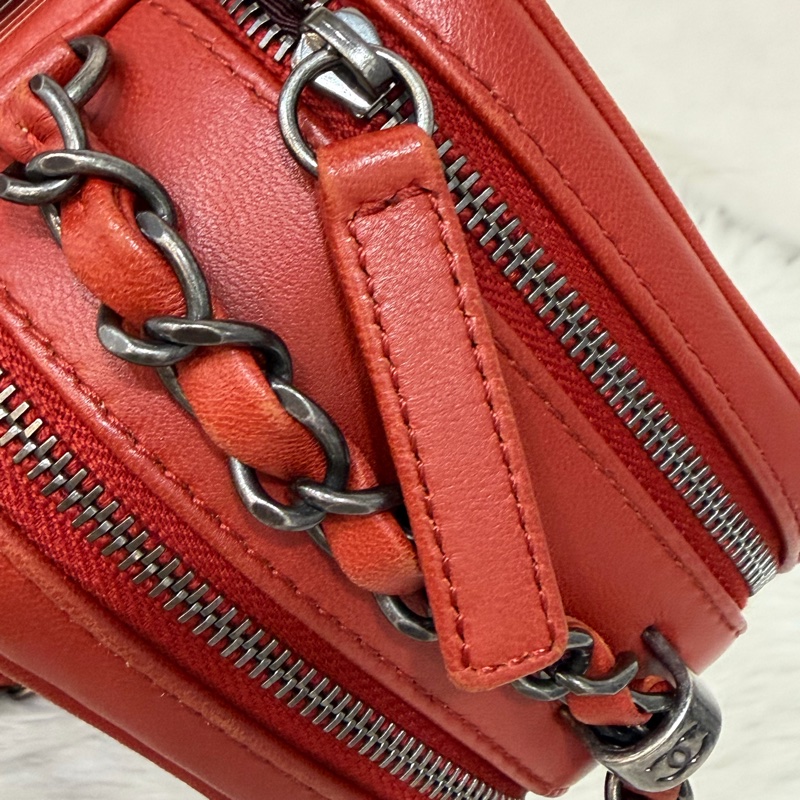 CHANEL BOY CAMERA COCO 19 紅色 暗紅 牛皮 復古銀鍊 相機包肩背包手機包斜背包拉鍊包-30