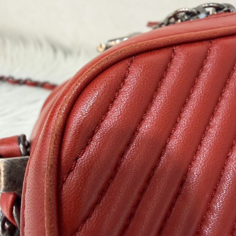 CHANEL BOY CAMERA COCO 19 紅色 暗紅 牛皮 復古銀鍊 相機包肩背包手機包斜背包拉鍊包-59