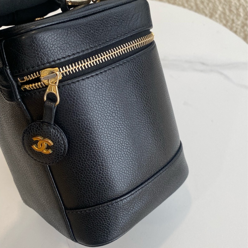 Chanel vintage黑金化妝包-4