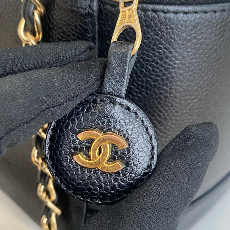 Chanel vintage黑金化妝包-11