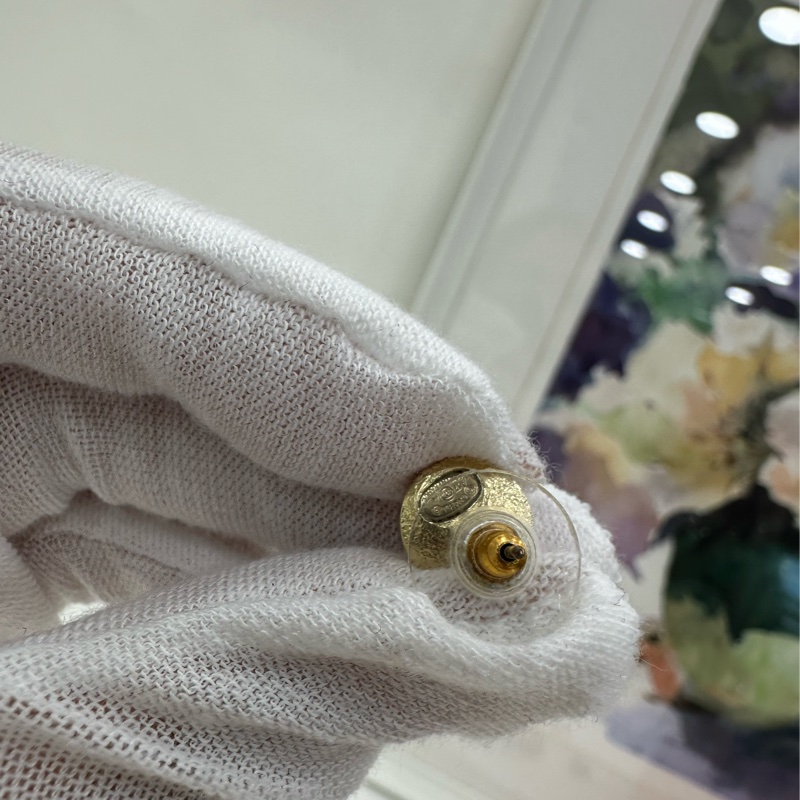 Chanel香奈兒 黑金雙C琺瑯紐扣耳釘-4