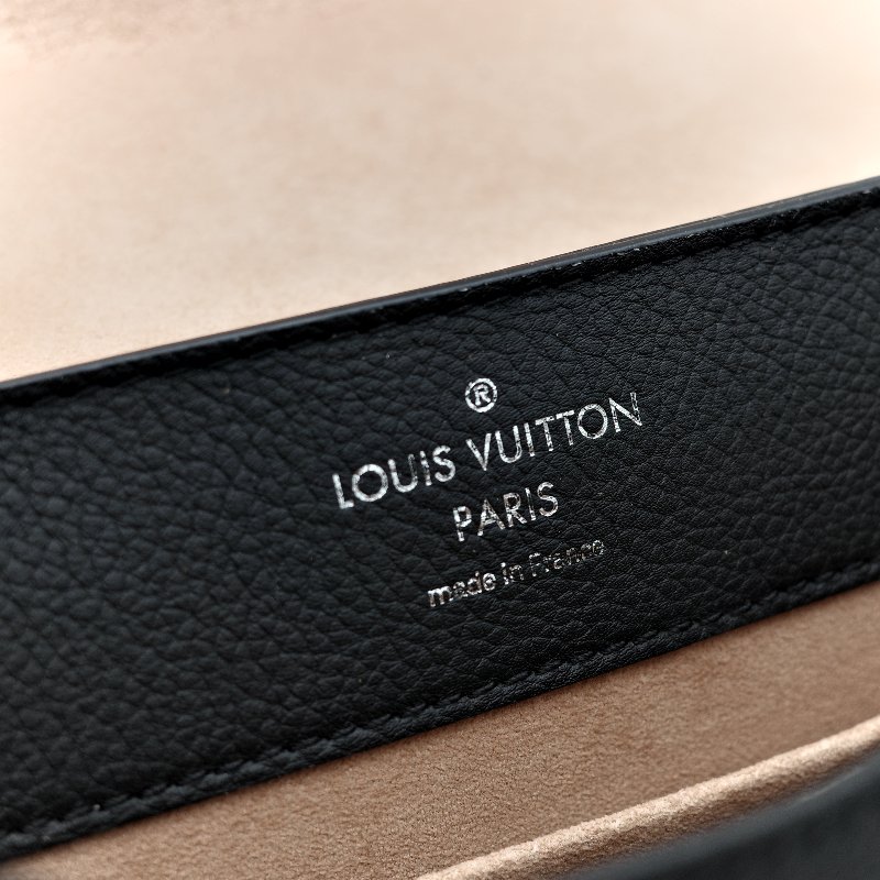 Louis Vuitton 路易威登 Lockme 黑色牛皮 Ever BB 手提包 斜挎包 M53937 ｜專櫃 $165,600-25