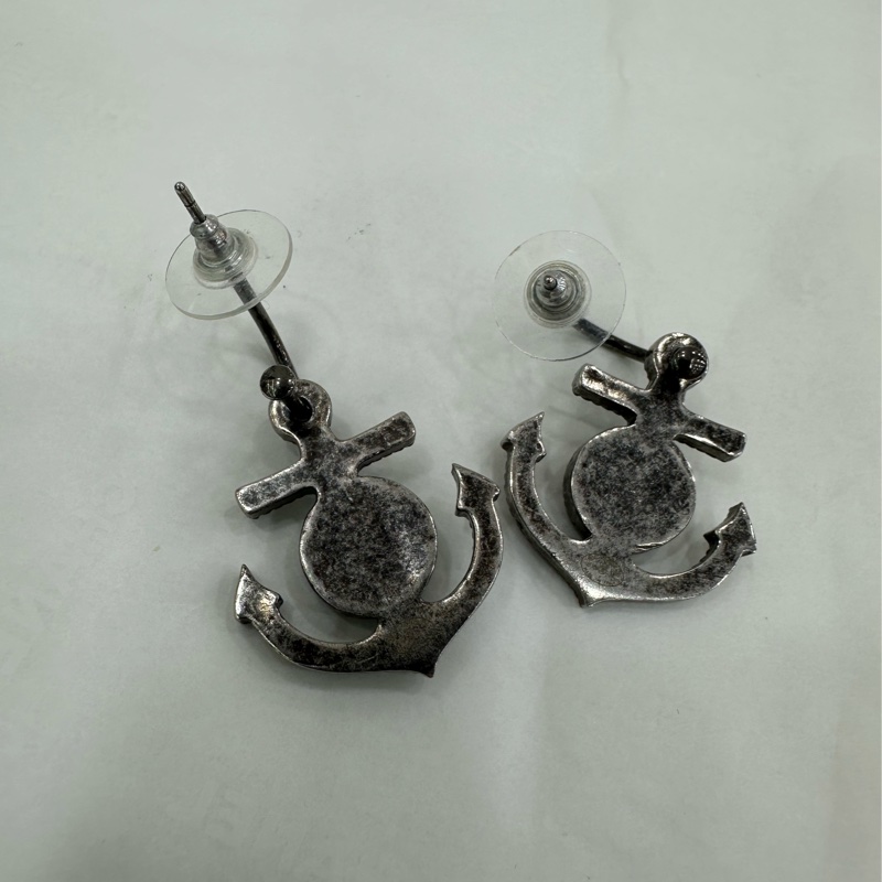 CHANEL 香奈兒 銀色船錨耳環，復古做舊銀色-1