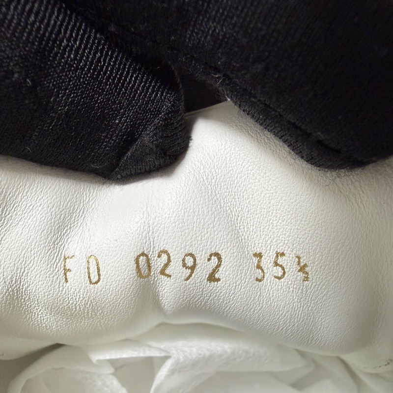 Lv Time Out浮雕壓印板鞋 路易威登休閒鞋 白色 35.5碼-6