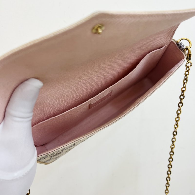 路易威登/Louis Vuitton 白棋盤格三合一鏈條包 經典百搭-8