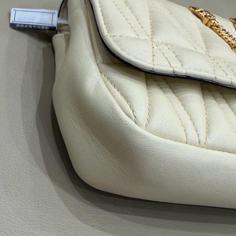 Versace範思哲Virtus系列白色金扣鏈條包-5