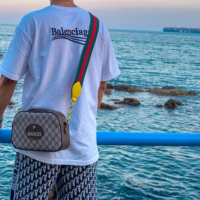 🐅GUCCI古馳NeoVintage系列虎頭相機包 🦊烏木色-24