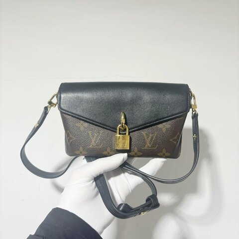 芯片款 路易威登/Louis Vuitton Padlock On Strap 老花拼黑色迷你鎖頭包