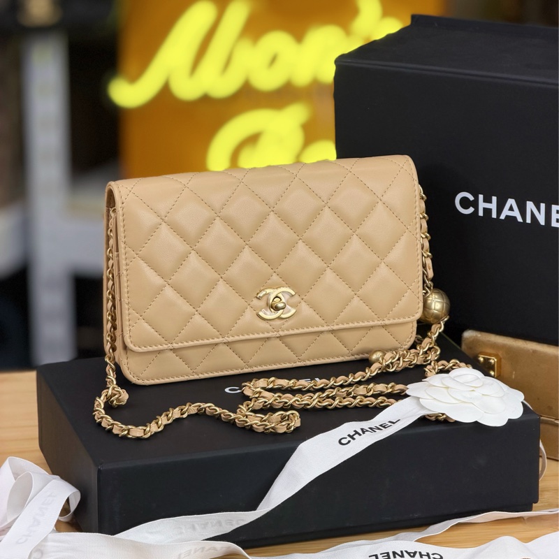 上架中🔑Chanel 金釦奶茶色菱格紋金球woc鍊包-0