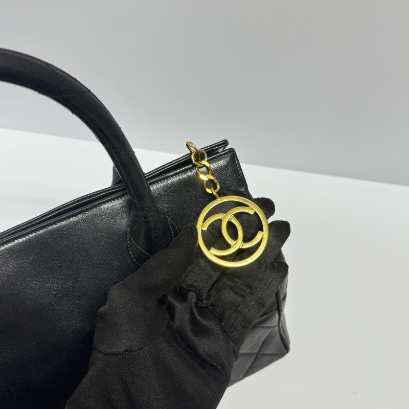 【超級新🆕】 Chanel 黑金羊皮 小托特肩背包 (專櫃223,000)-13