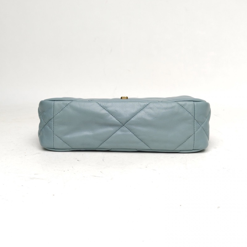 CHANEL 19BAG口蓋包小號藍色羊皮30開金銀扣-3