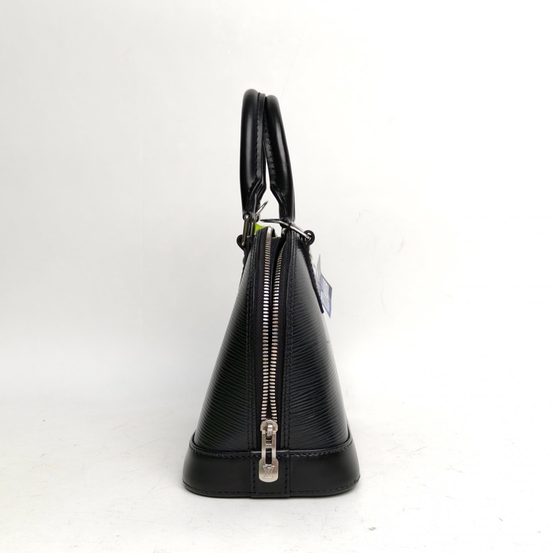 LOUIS VUITTON ALMA貝殼包BB23.5黑色EPI水波紋牛皮2018-1