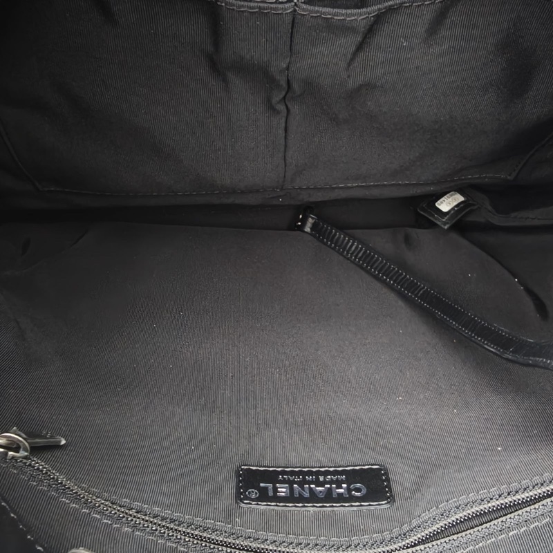 CHANEL 皮穿鏈字母LOGO手提托特包黑色牛皮29開金銀扣-5