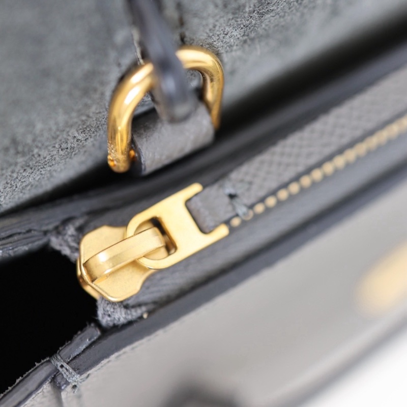 二手Celine Belt Nano 質感灰-12