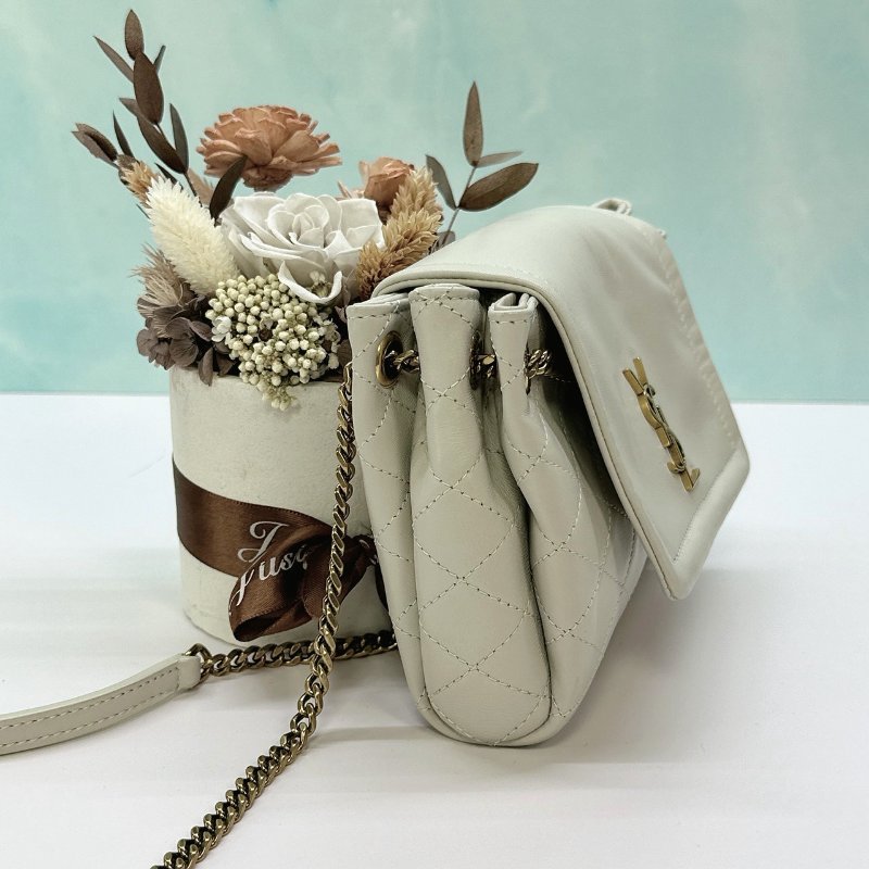 YSL Mini Nolita絎縫小羊皮斜背包-3