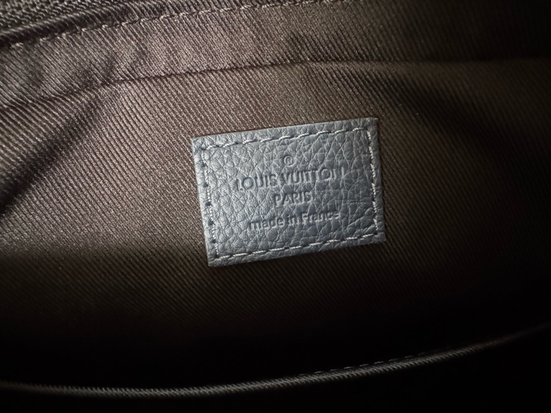 Louis Vuitton Trio M24753三合一壓紋老花郵差包-13