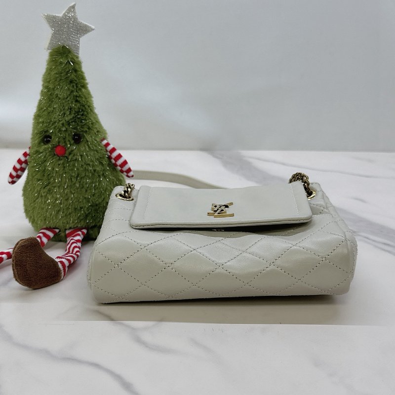 YSL Mini Nolita小羊皮肩背包-6