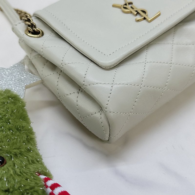 YSL Mini Nolita小羊皮肩背包-8