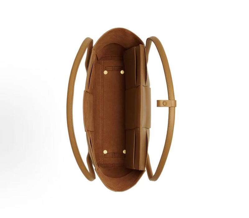 BV ARCO系列編織包焦糖色 牛皮 底長約29公分 全新配件塵袋-3