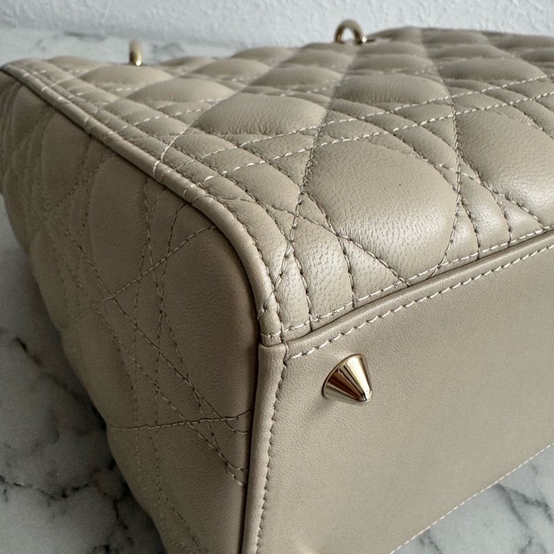 Dior燕麥色5*5黛妃包  超美❤️‍🔥❤️‍🔥❤️‍🔥-7