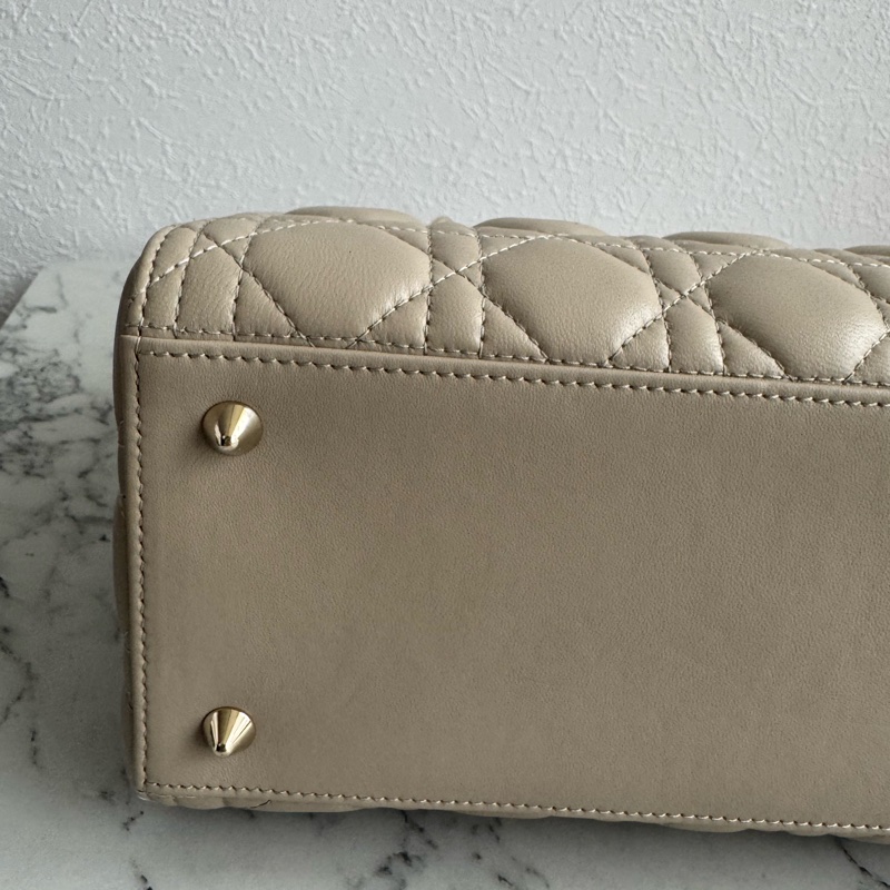 Dior燕麥色5*5黛妃包  超美❤️‍🔥❤️‍🔥❤️‍🔥-9