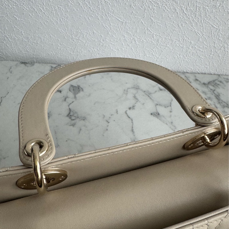 Dior燕麥色5*5黛妃包  超美❤️‍🔥❤️‍🔥❤️‍🔥-16