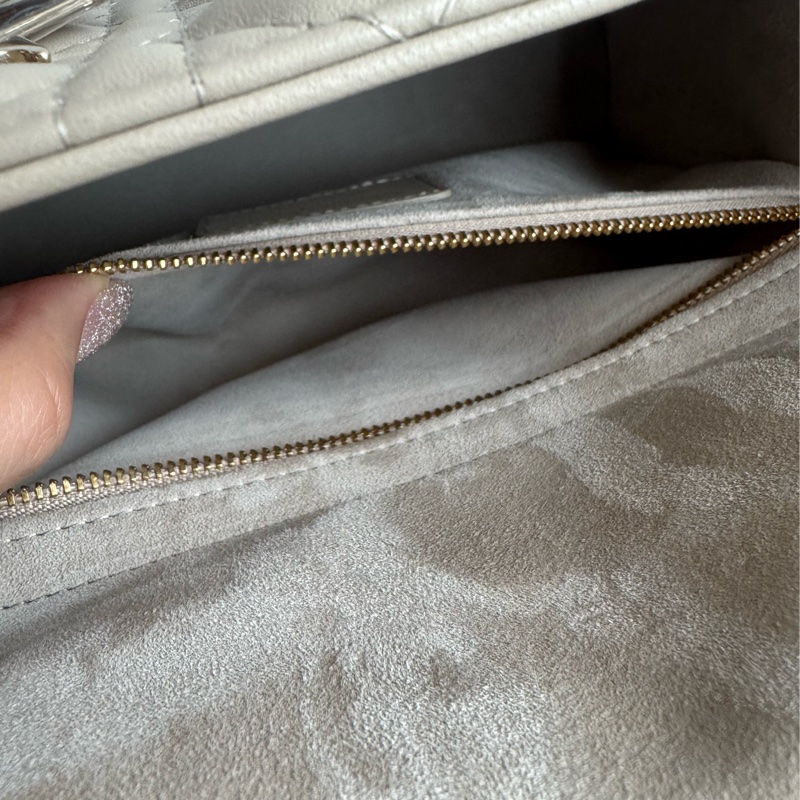 Dior燕麥色5*5黛妃包  超美❤️‍🔥❤️‍🔥❤️‍🔥-28